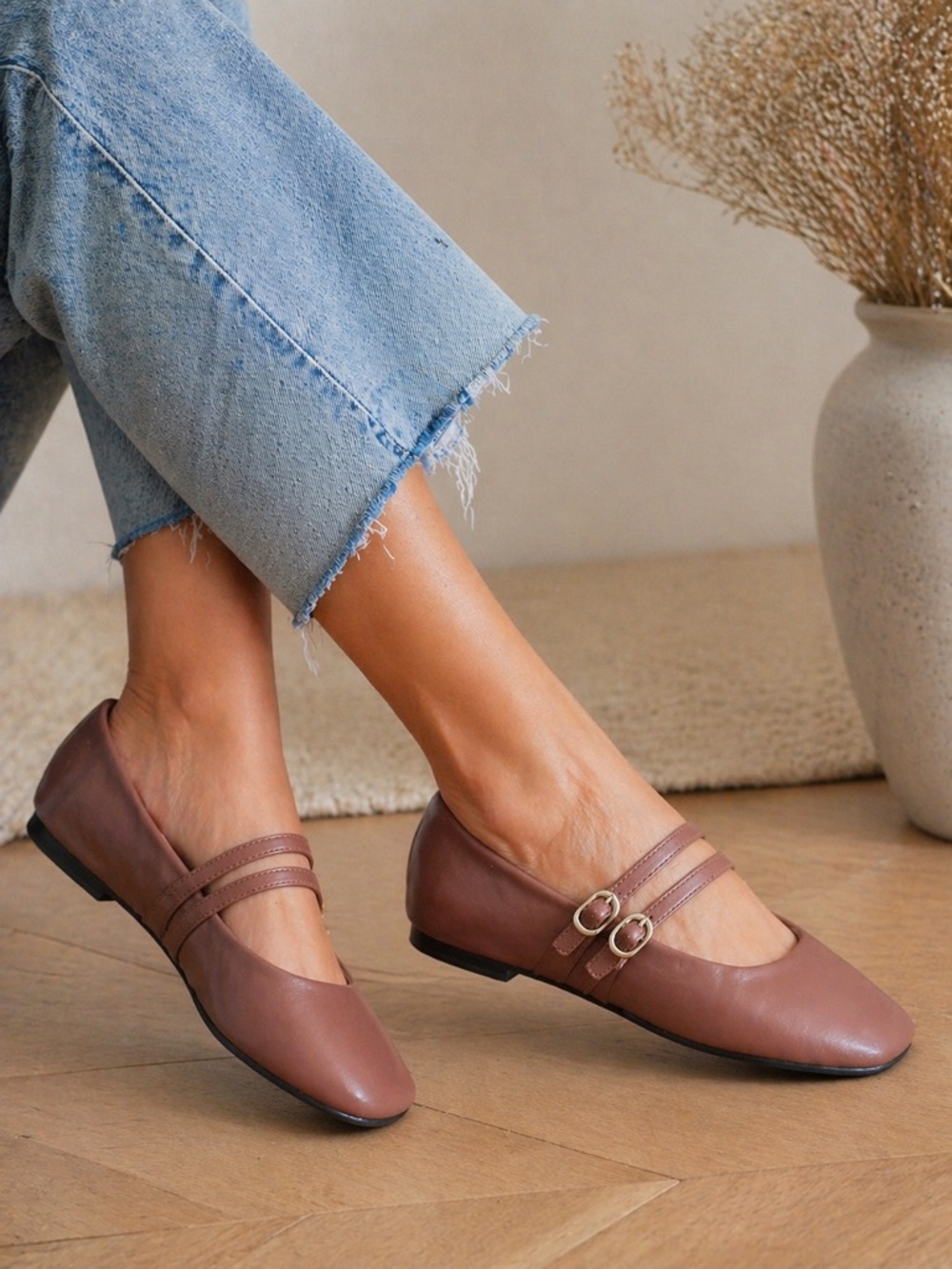 Brown Mary Jane Ballet Flats Women’s Size 8 Bella Vita quiet luxury